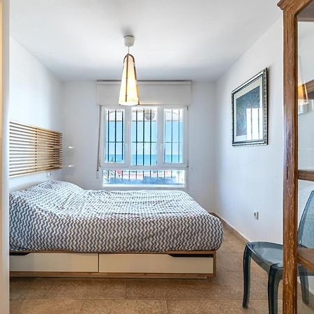 Beachfront Bliss: Apartamento A Pie De Playa Alicante Luaran gambar