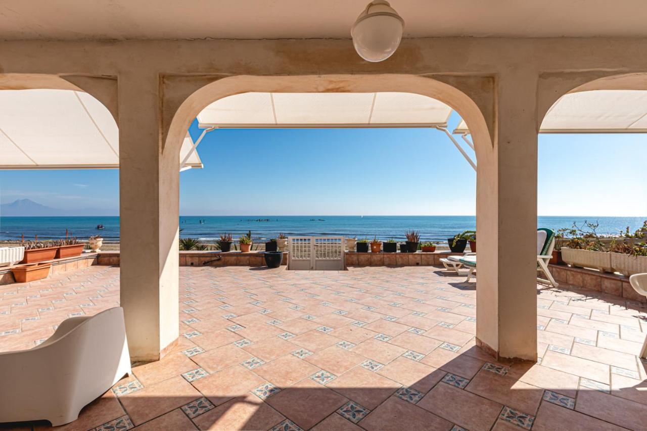 Beachfront Bliss: Apartamento A Pie De Playa Alicante Luaran gambar