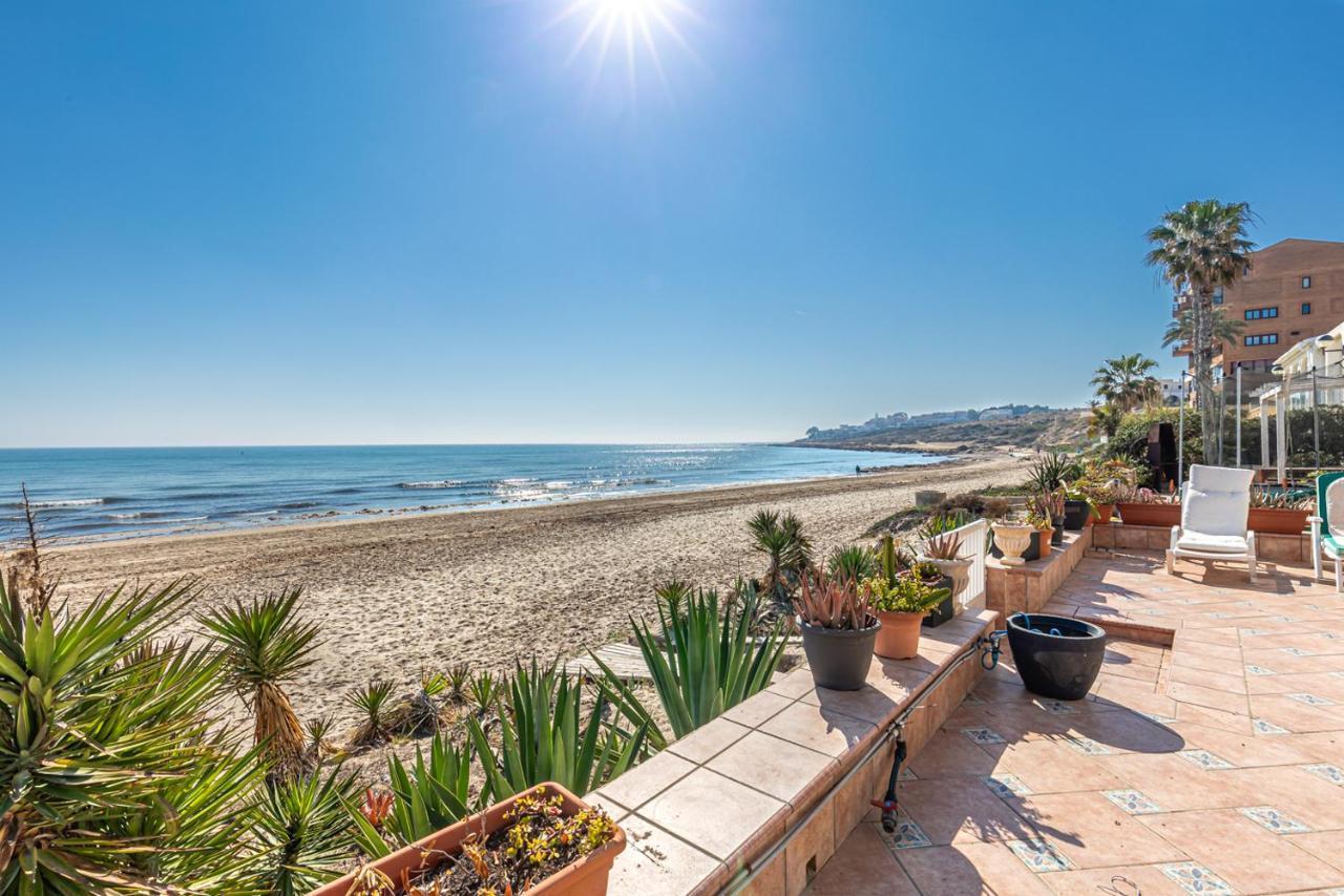 Beachfront Bliss: Apartamento A Pie De Playa Alicante Luaran gambar