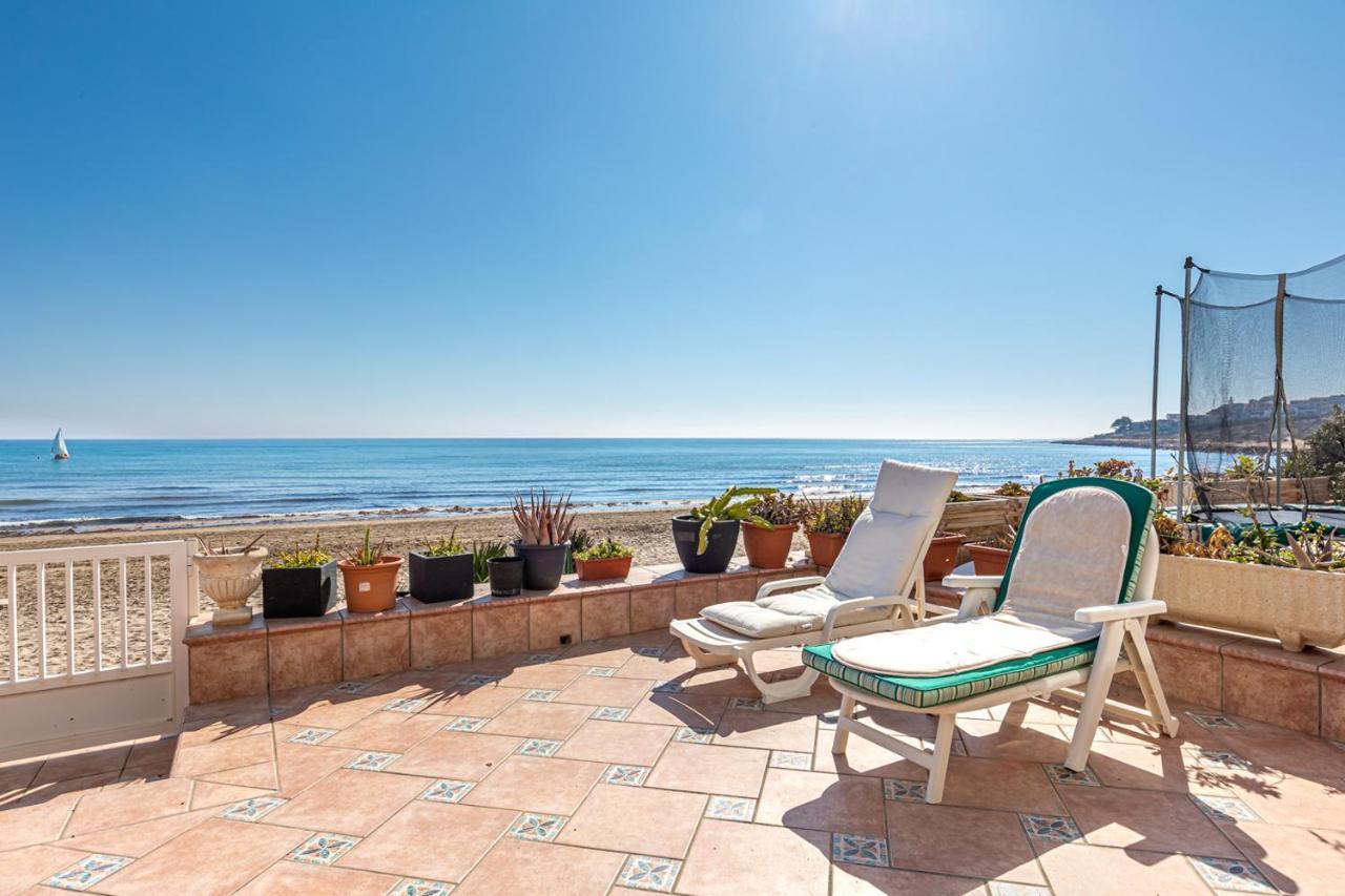 Beachfront Bliss: Apartamento A Pie De Playa Alicante Luaran gambar