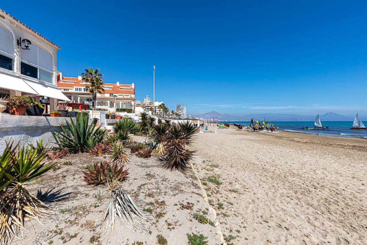 Beachfront Bliss: Apartamento A Pie De Playa Alicante Luaran gambar