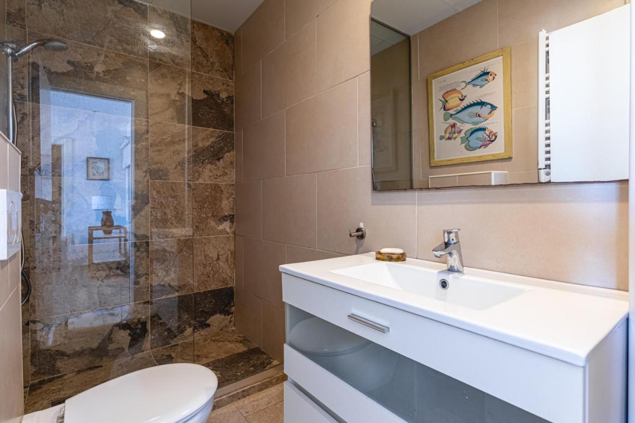 Beachfront Bliss: Apartamento A Pie De Playa Alicante Luaran gambar