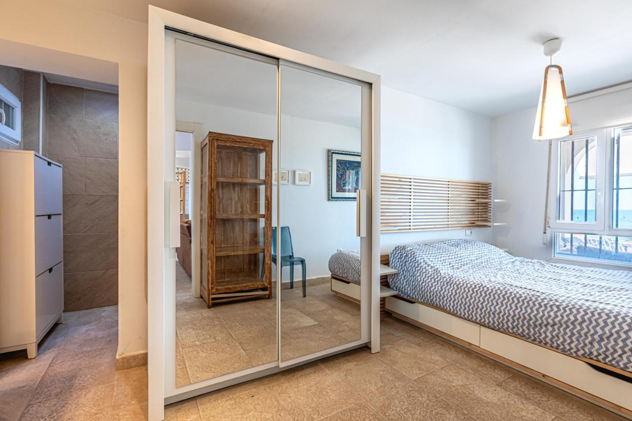 Beachfront Bliss: Apartamento A Pie De Playa Alicante Luaran gambar